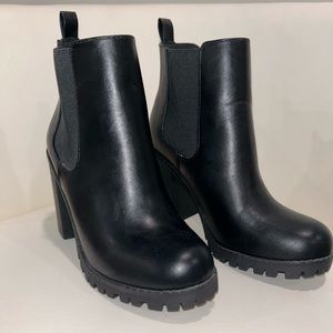 Soda Brand, size 7.5 black boots
